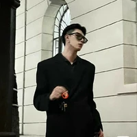 ซีม่อน เป็นทั้งเลขาและบอดี้การ์ด น.อ