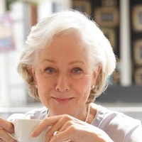 Nenek Jeanne.