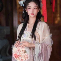 ซือเหลียน (คุณหนูสามตระกูลซือ)