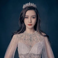 พิมพ์ดาว:แม่นางเอก