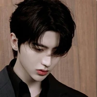 คิม:พ่อนางเอก(มาเฟียอันดับ1)