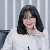 Lisa Manoban (stylist)