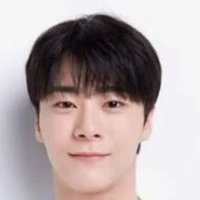 moonbin(Jays secretary)