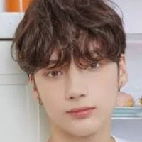HK(common friend)