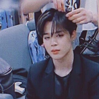 คิณ ปรมะทิวากร - พี่คนที่3
