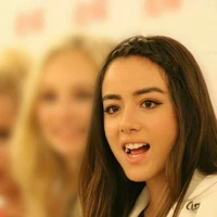 Chloe Jhonson(17 años)