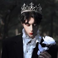 โนอาห์ :พ.อ+องค์ชาย+นักเวทย์+ผ.อ