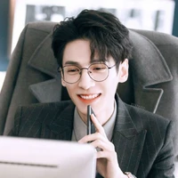 Vano Chris Galiano (kakak Sherya)