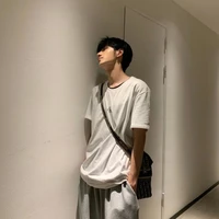 ม่อน