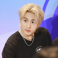 คิม...พระเอก