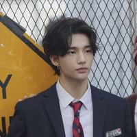 hyunjin( student)