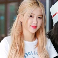 นางเอก สร้อยฝน