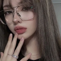 เลม่อน(นางเอก)ตอนใส่แว่น