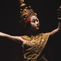 ชบา/ผีที่ตามหลอกหลอนเปลวคำ