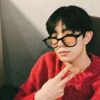 Author( ͡ _ ͡°)ﾉ⚲ ♫