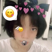 พลอย