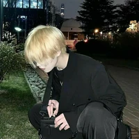 คิน(พระเอก+แวมไพร์+แฝด พอ.+ฮอต)