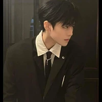 หมิง เลี่ยน(นายเอก)