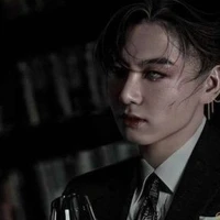 Jeon Jack la-ren Junggukk(vampire lord)