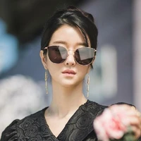 Vella (bunda Cheryl)