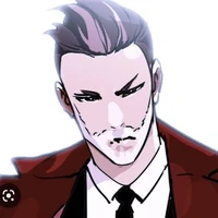 Choi dongsoo/chairman( ayahnya crystal)