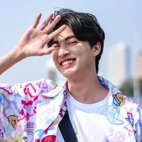 เบ