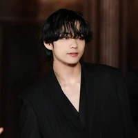 โนอาห์//พระเอก