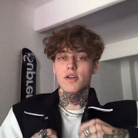 𝐽𝑎𝑣𝑖𝑒𝑟
