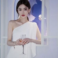 แคท. แม่นอ