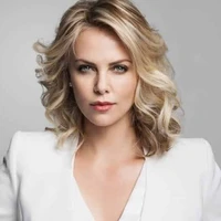 Elizabeth Lennox.B (mãe)53