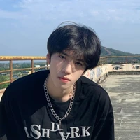 อดัม(พ่อมาวิน)