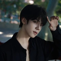 ออก้า [ เพื่อนพระเอก+มนุษย์🦇 ]