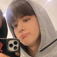 ไนน์💫(นายเอก)