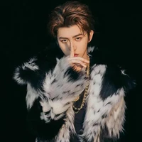 ตาต้า//พระเอก