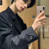 ลูคัส•เพื่อนพระเอก