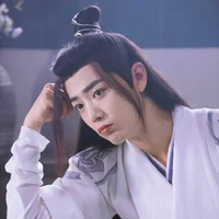 เว่ยอู๋เซี่ยน(นางรอง)