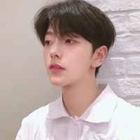 มิน(เพื่อนนานเอก