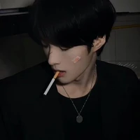 ม่อน(ลูกน้องนายเอก)