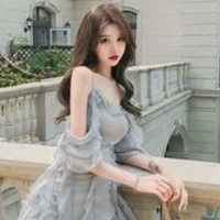 พลอย