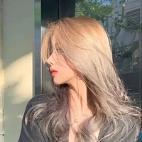 คะนิ้ง(นางเอก)☺️