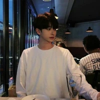 คิว[เพื่อนพระเอก]
