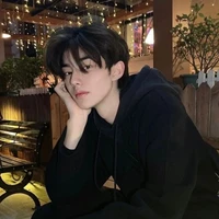 คิว(เพื่อนพระเอก)