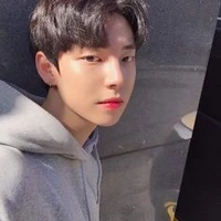 แอม(เพื่อนนายเอก)