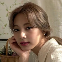 Naavaila Athalia Mahkota