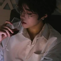 คิง(พ.อ.+ประธานนักเรียน)