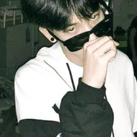 เกล้า(นายเอก)