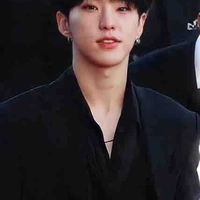 โคลด์(มือขวาพระเอก)