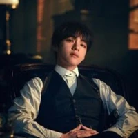 ลูอิส👑