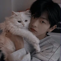 มิกุ💝 >นายเอกในนิยาย
