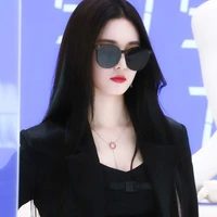 แพร(พี่สาวพระเอก)​